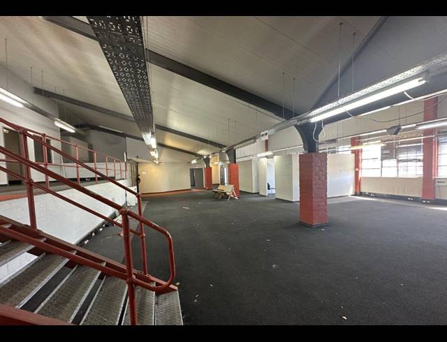 5,007M² WAREHOUSE FOR SALE IN PAARDEN EILAND